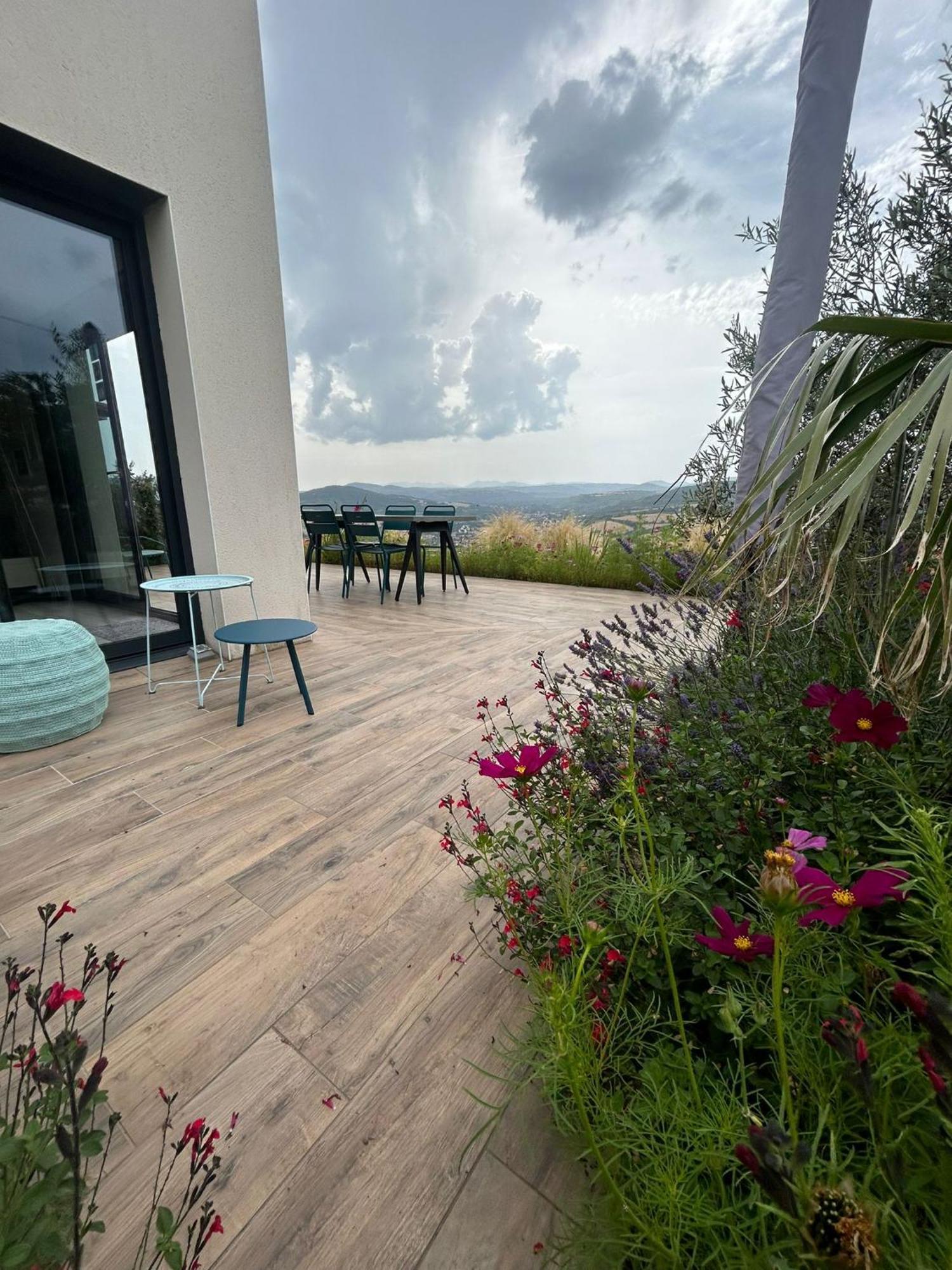 Vila L'Alphonsine Veyre-Monton Exteriér fotografie