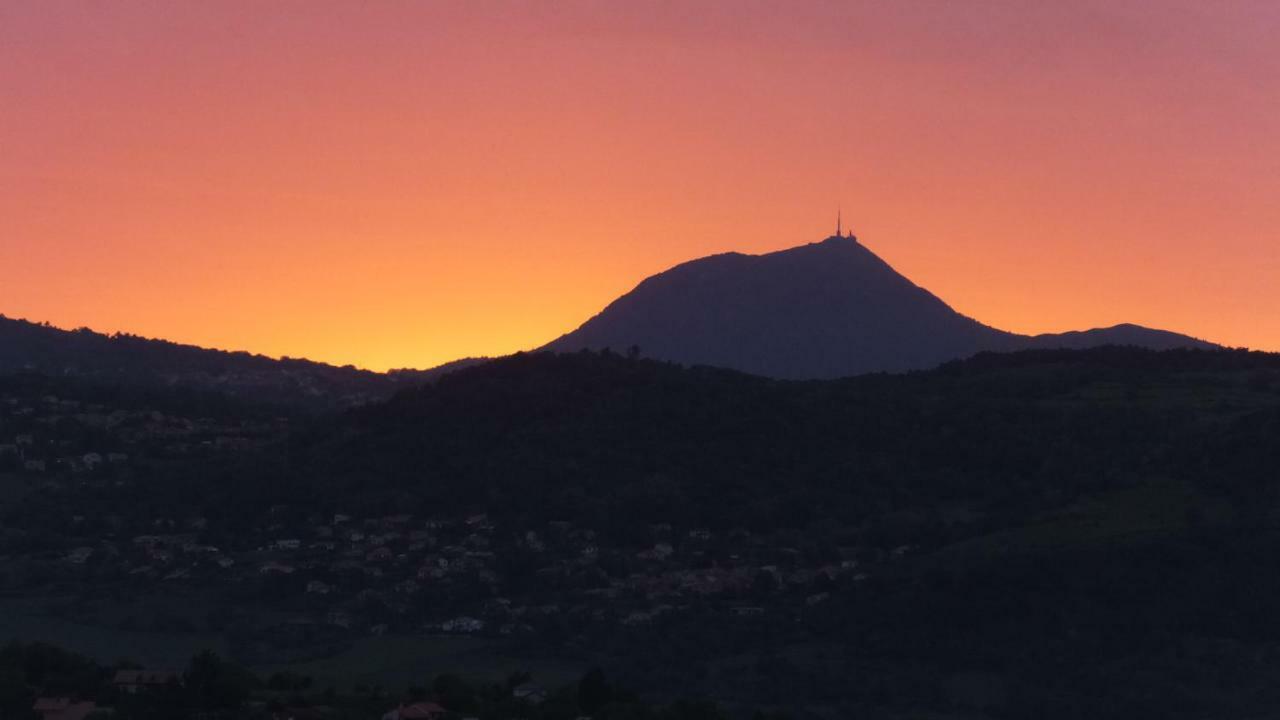 Vila L'Alphonsine Veyre-Monton Exteriér fotografie